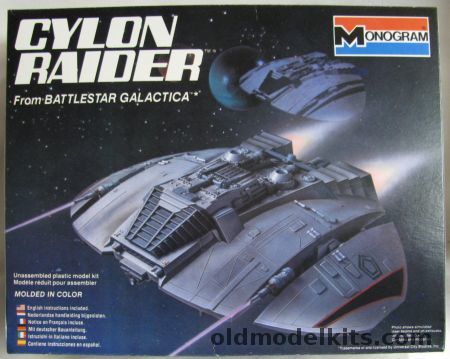 Monogram 1/48 Cylon Raider from Battlestar Galactica, 6026 plastic model kit